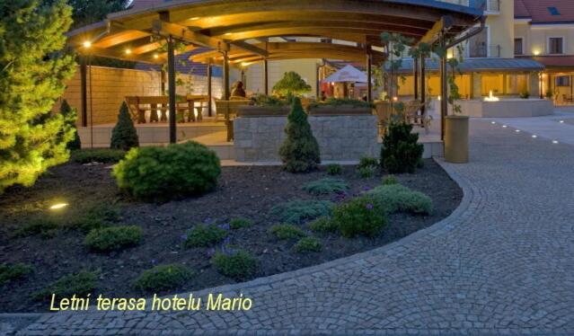 Hotel Mario Lednice Exterior photo